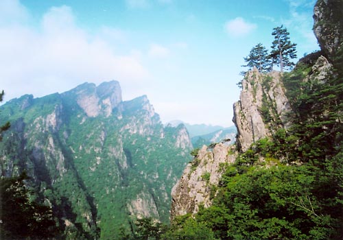 新鄉(xiāng)輝縣萬(wàn)仙山風(fēng)景區(qū)天氣