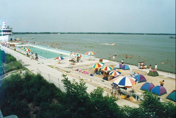 東麗湖溫泉度假旅游區(qū)天氣